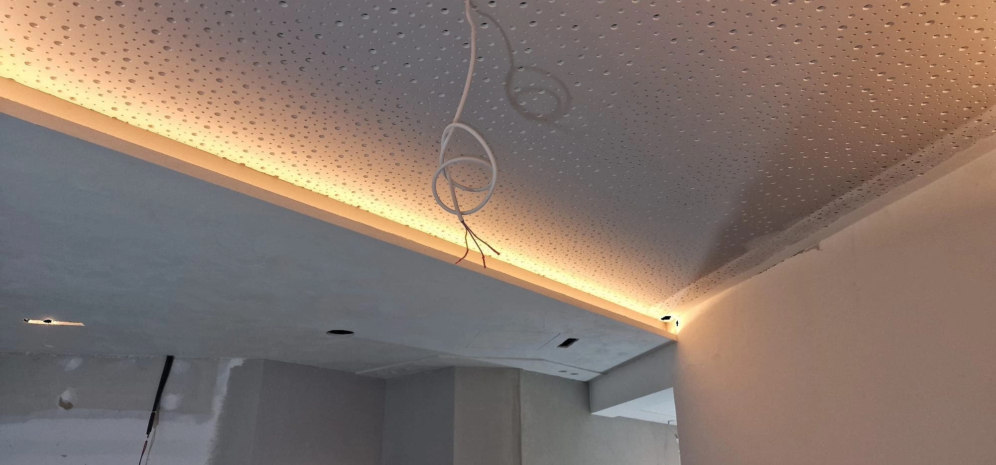 Pterra Profiboard inštalácia s LED podsvietením